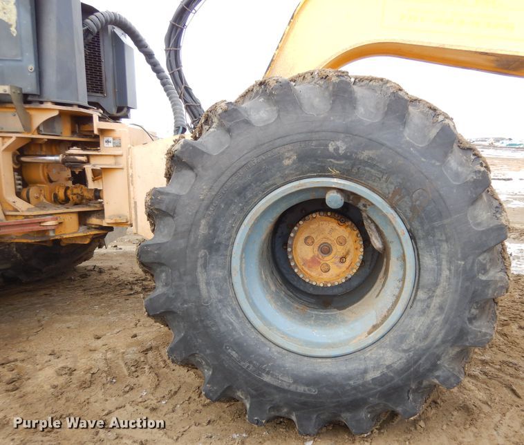 image for item MX9795 2004 Bell 4206D  4WD scraper tractor