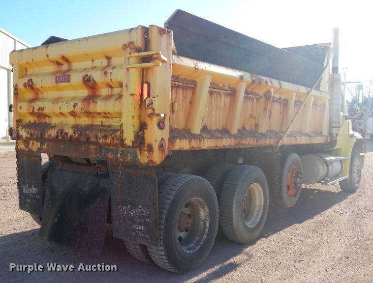 image for item MX9800 2007 Freightliner Business Class M2  dump truck