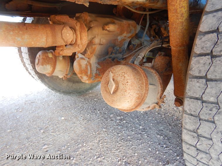 image for item MX9800 2007 Freightliner Business Class M2  dump truck