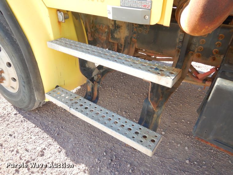 image for item MX9800 2007 Freightliner Business Class M2  dump truck