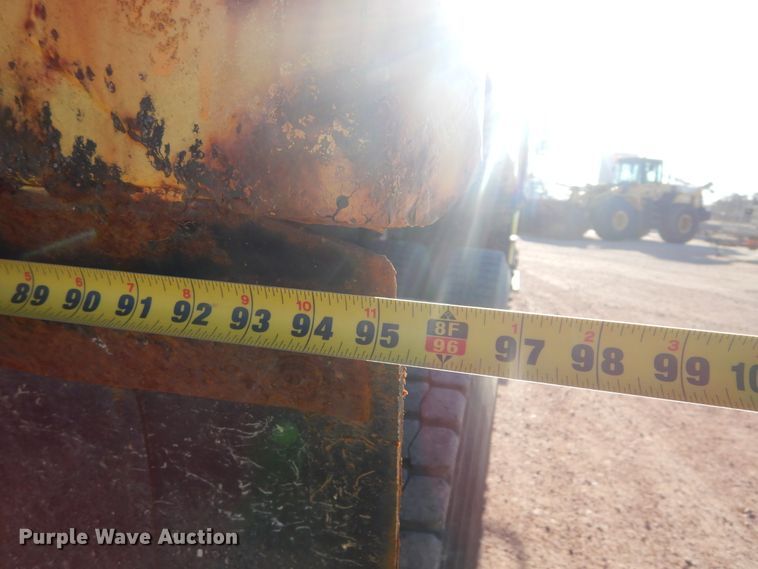 image for item MX9800 2007 Freightliner Business Class M2  dump truck