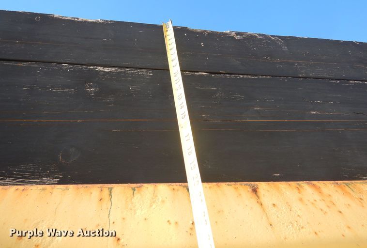 image for item MX9800 2007 Freightliner Business Class M2  dump truck