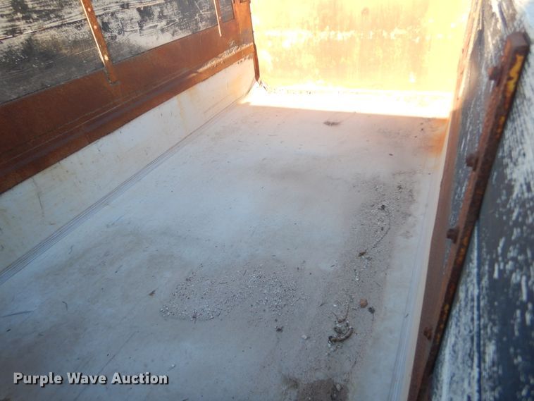 image for item MX9800 2007 Freightliner Business Class M2  dump truck