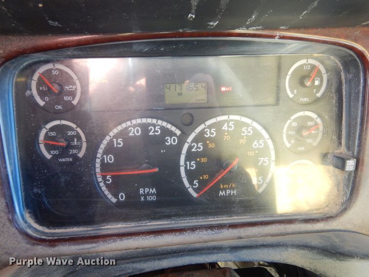 image for item MX9800 2007 Freightliner Business Class M2  dump truck