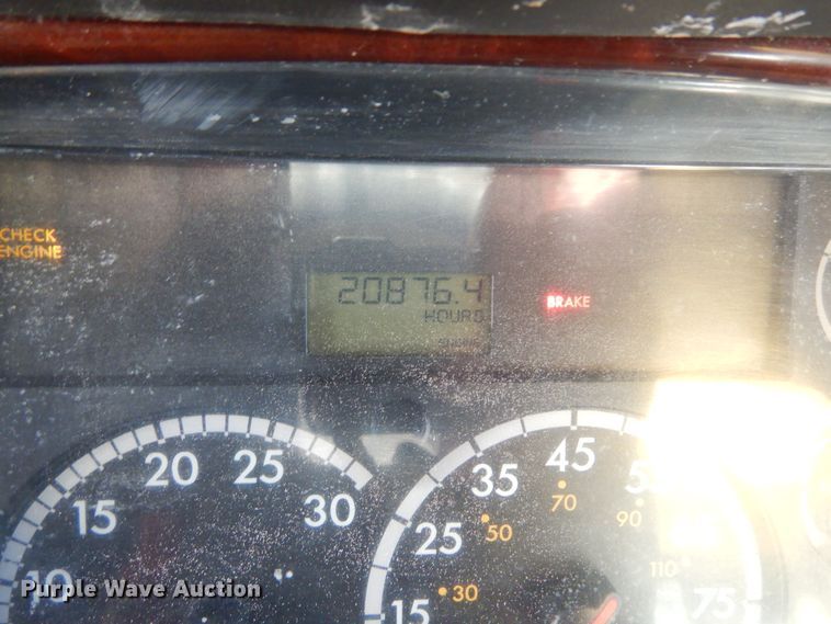 image for item MX9800 2007 Freightliner Business Class M2  dump truck