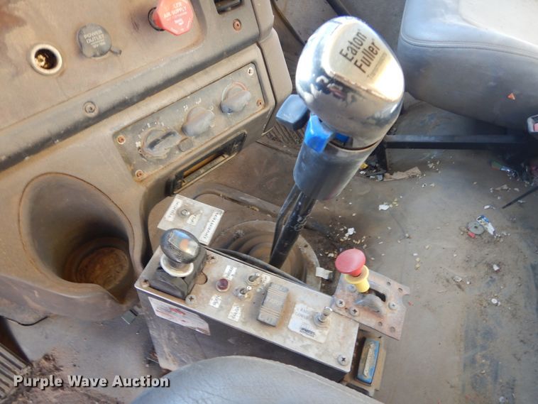 image for item MX9800 2007 Freightliner Business Class M2  dump truck