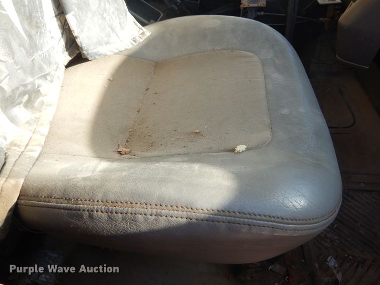 image for item MX9800 2007 Freightliner Business Class M2  dump truck