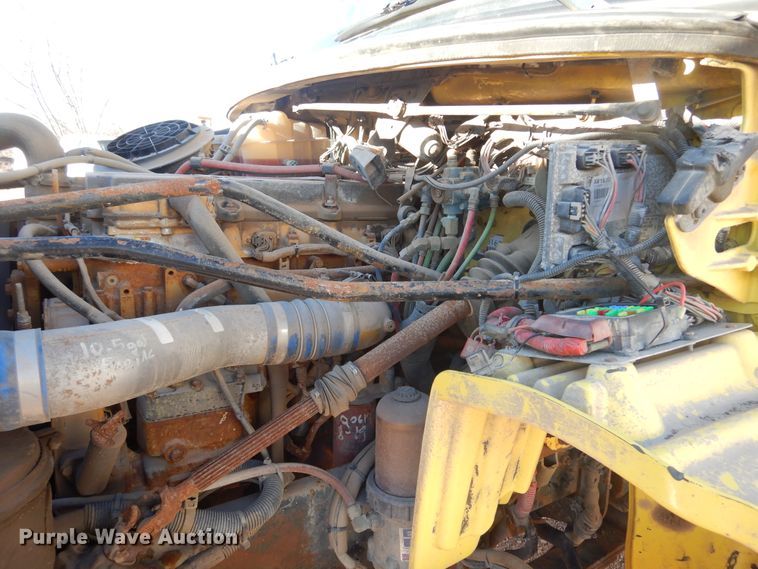 image for item MX9800 2007 Freightliner Business Class M2  dump truck