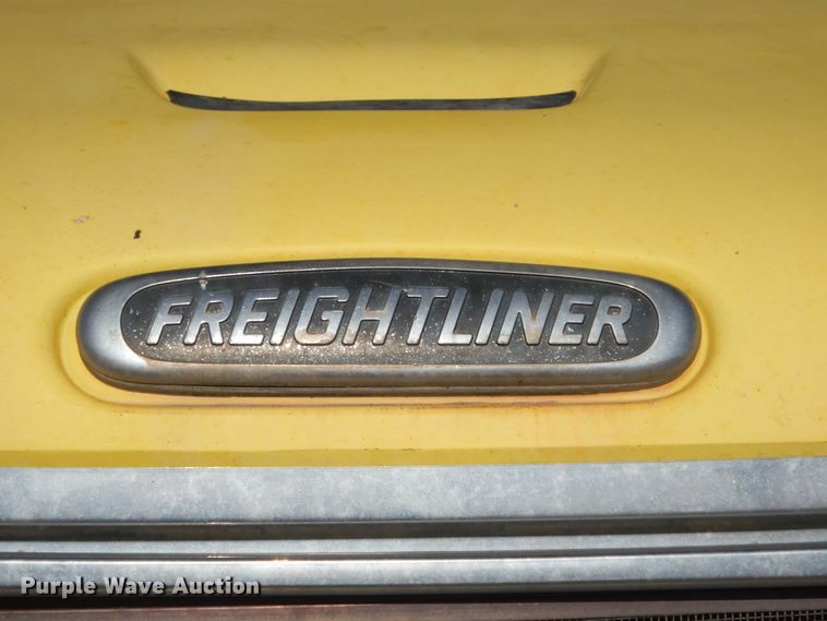 image for item MX9800 2007 Freightliner Business Class M2  dump truck