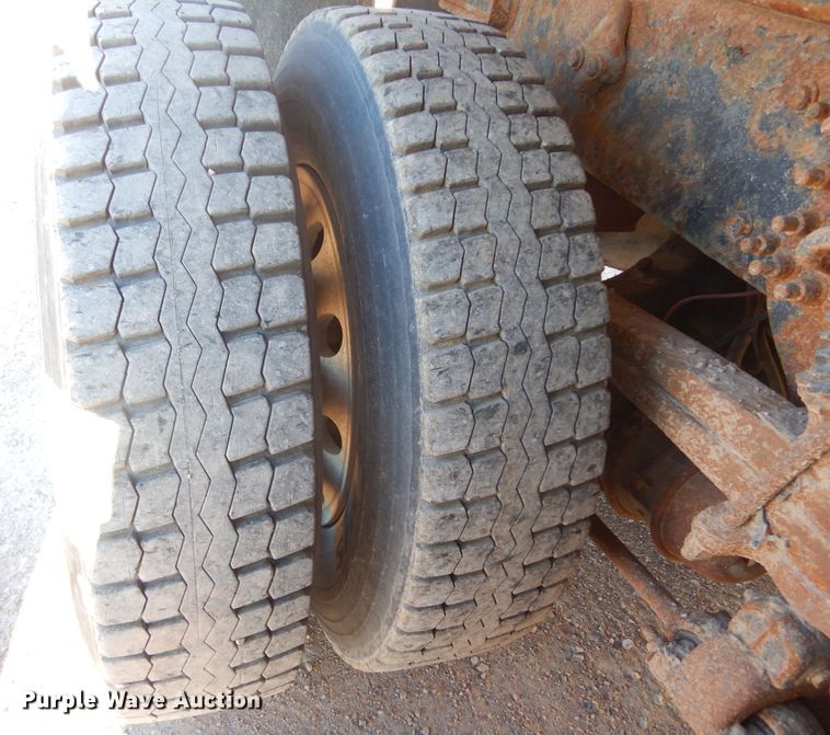 image for item MX9800 2007 Freightliner Business Class M2  dump truck