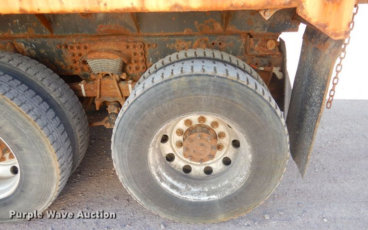 image for item MX9800 2007 Freightliner Business Class M2  dump truck