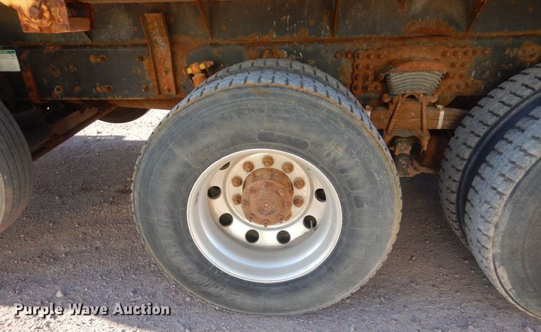 image for item MX9800 2007 Freightliner Business Class M2  dump truck