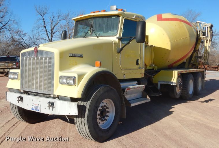 image for item MX9801 2004 Kenworth W900  ready mix truck