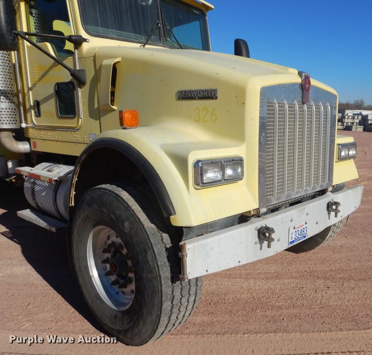 image for item MX9801 2004 Kenworth W900  ready mix truck