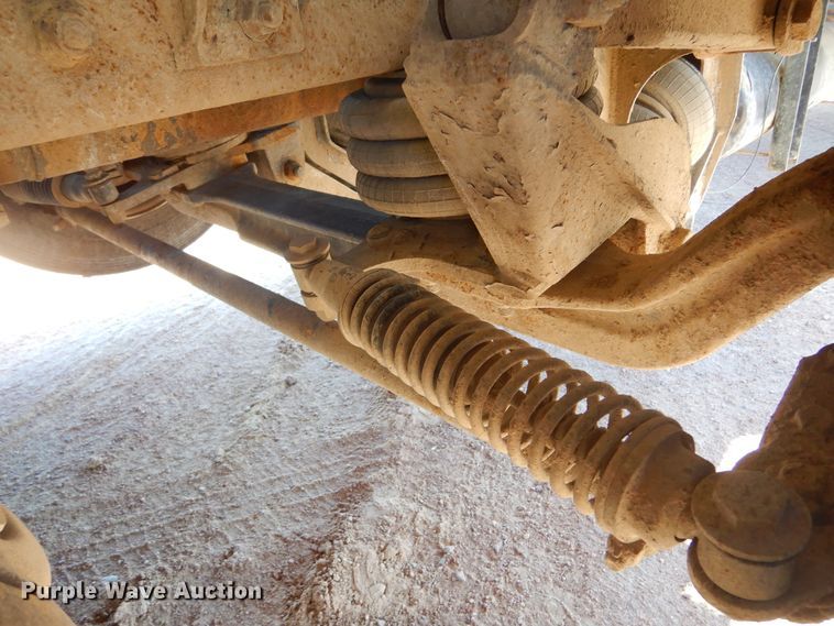 image for item MX9801 2004 Kenworth W900  ready mix truck