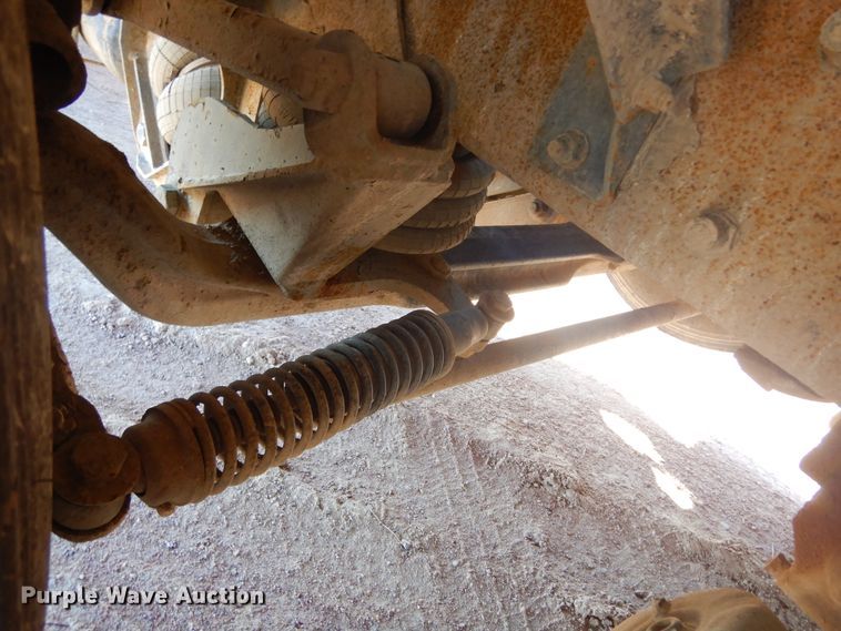 image for item MX9801 2004 Kenworth W900  ready mix truck