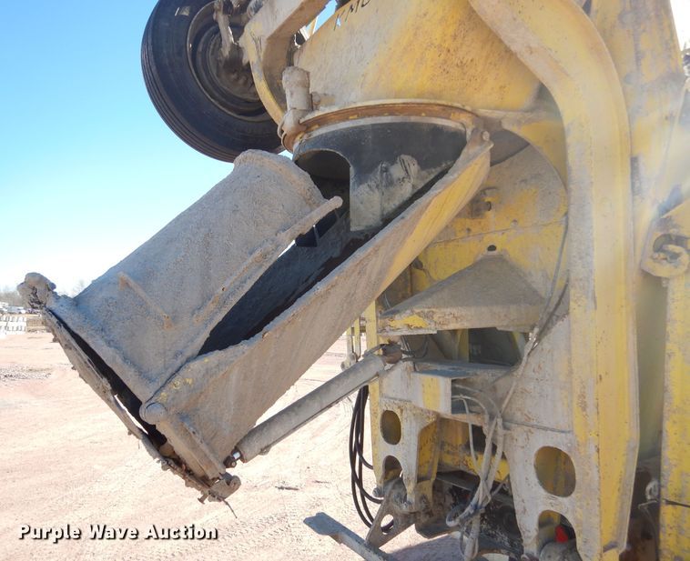 image for item MX9801 2004 Kenworth W900  ready mix truck