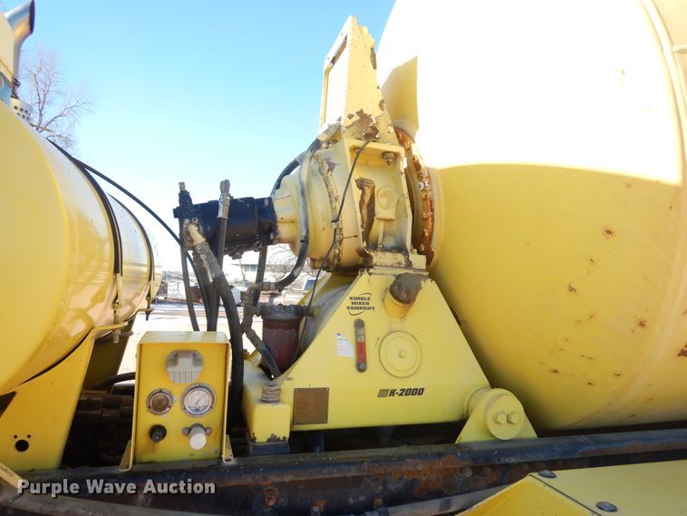 image for item MX9801 2004 Kenworth W900  ready mix truck