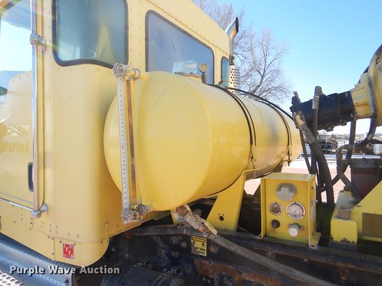 image for item MX9801 2004 Kenworth W900  ready mix truck