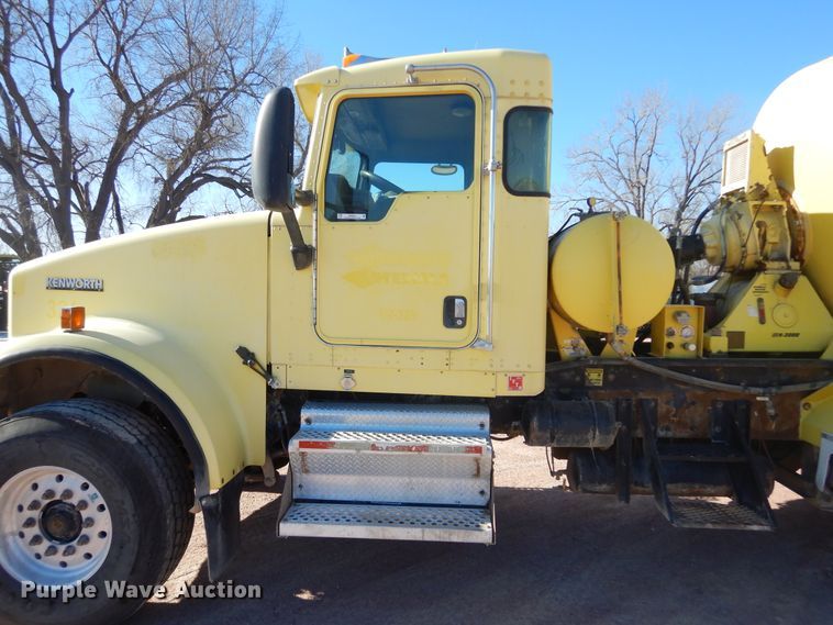 image for item MX9801 2004 Kenworth W900  ready mix truck