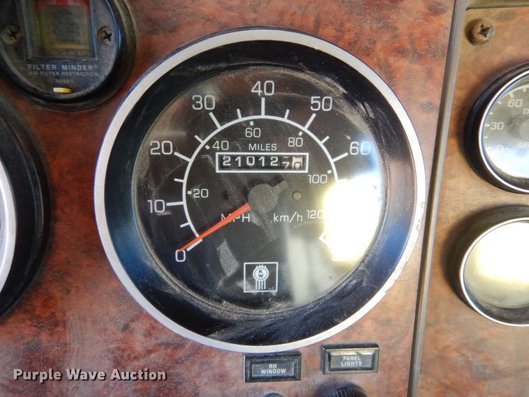 image for item MX9801 2004 Kenworth W900  ready mix truck