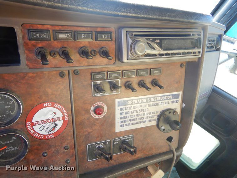 image for item MX9801 2004 Kenworth W900  ready mix truck