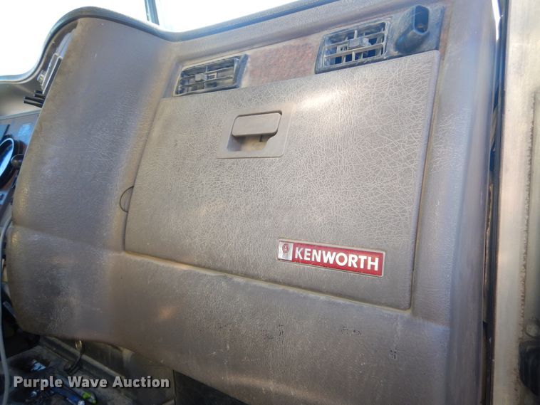 image for item MX9801 2004 Kenworth W900  ready mix truck