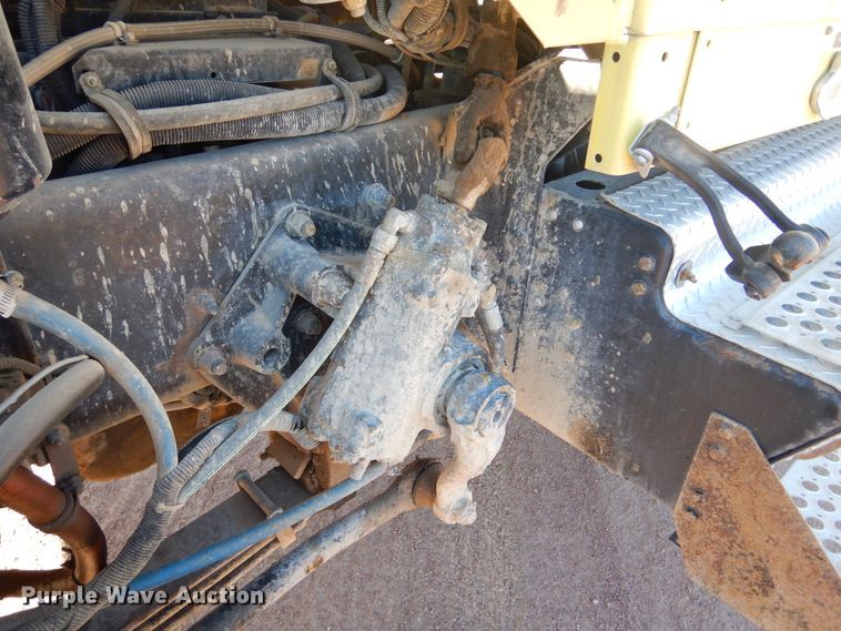 image for item MX9801 2004 Kenworth W900  ready mix truck