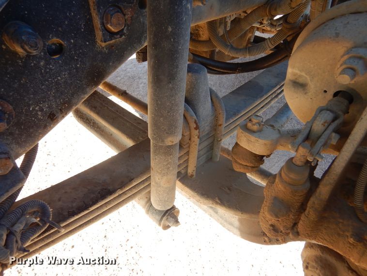 image for item MX9801 2004 Kenworth W900  ready mix truck