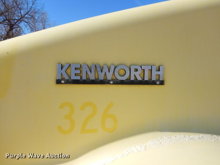 image for item MX9801 2004 Kenworth W900  ready mix truck