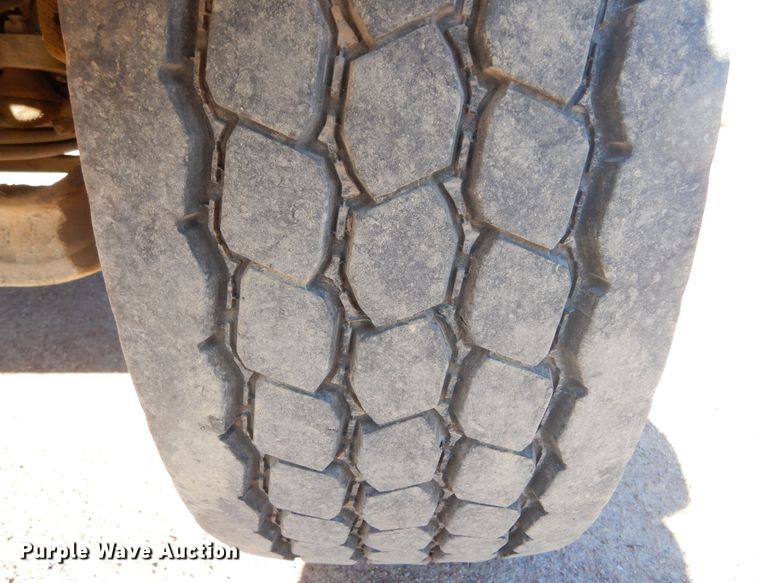 image for item MX9801 2004 Kenworth W900  ready mix truck