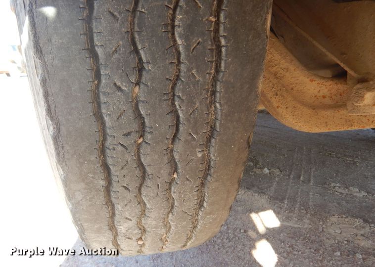 image for item MX9801 2004 Kenworth W900  ready mix truck