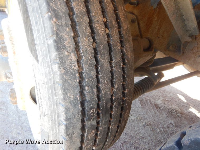 image for item MX9801 2004 Kenworth W900  ready mix truck