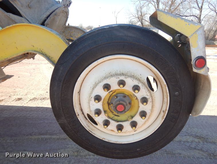 image for item MX9801 2004 Kenworth W900  ready mix truck