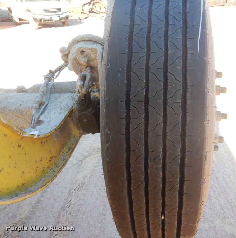 image for item MX9801 2004 Kenworth W900  ready mix truck