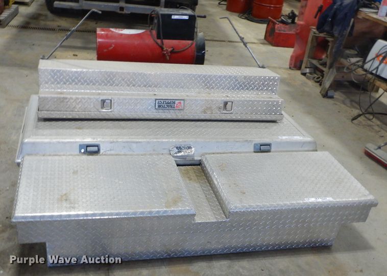 image for item MX9809 (3) toolboxes