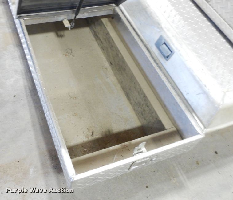 image for item MX9809 (3) toolboxes