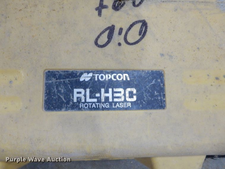 image for item MX9810 (2) construction lasers