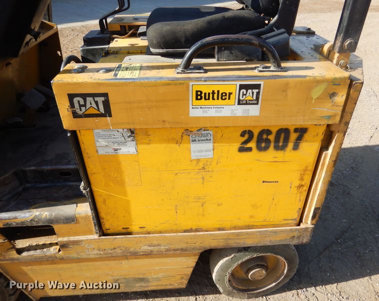 image for item MX9816 Caterpillar M40D  forklift