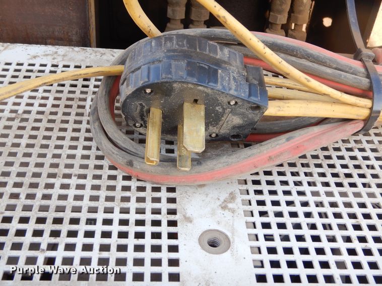 image for item MX9816 Caterpillar M40D  forklift