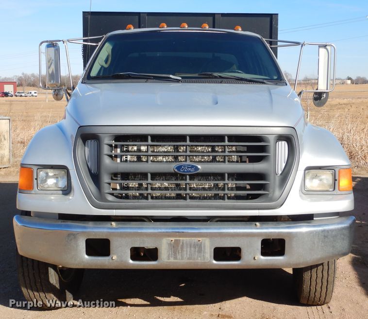 image for item MX9817 2000 Ford F650  Crew Cab flatbed truck
