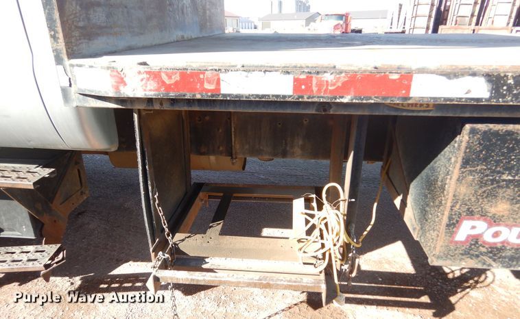 image for item MX9817 2000 Ford F650  Crew Cab flatbed truck