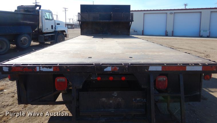 image for item MX9817 2000 Ford F650  Crew Cab flatbed truck