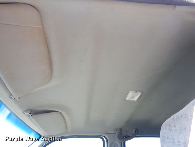 image for item MX9817 2000 Ford F650  Crew Cab flatbed truck