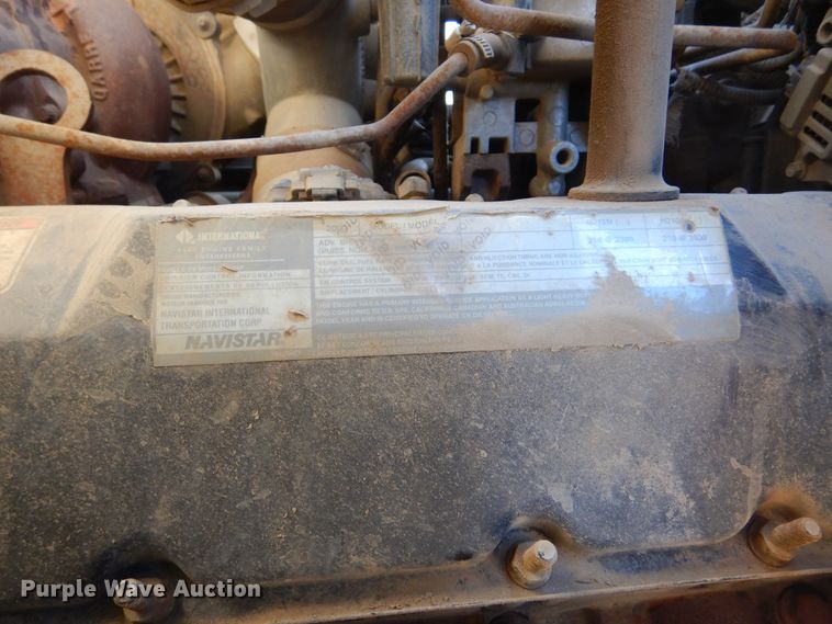 image for item MX9817 2000 Ford F650  Crew Cab flatbed truck