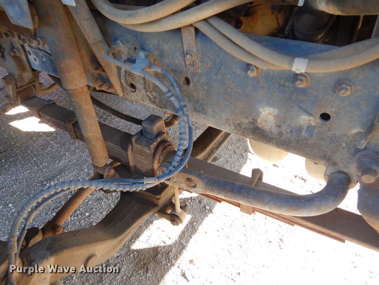 image for item MX9817 2000 Ford F650  Crew Cab flatbed truck