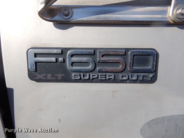 image for item MX9817 2000 Ford F650  Crew Cab flatbed truck