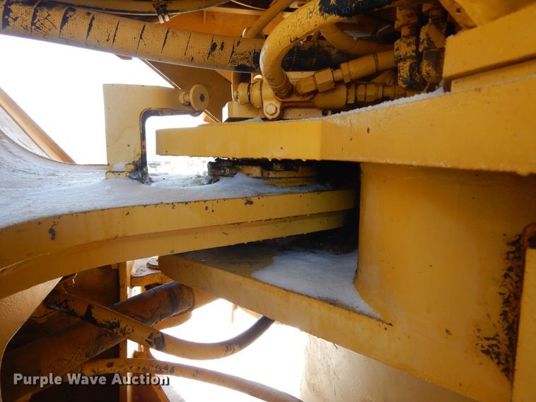 image for item MX9820 1995 Caterpillar 988F  wheel loader