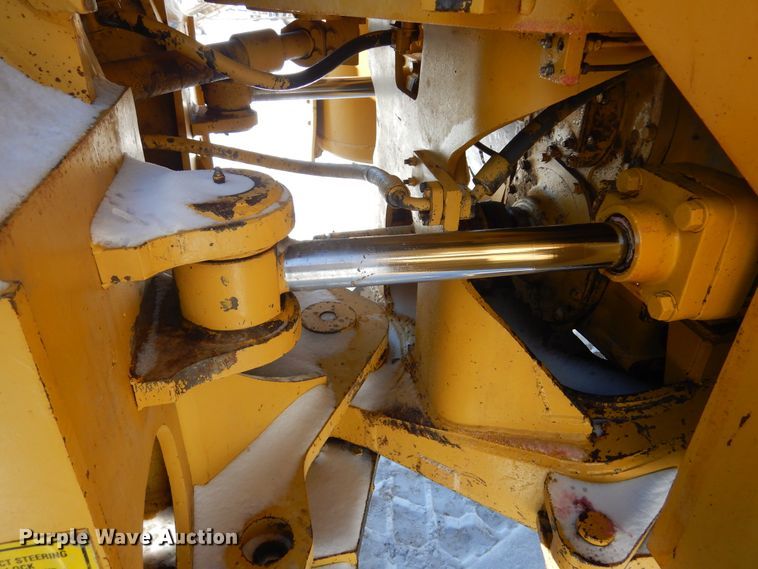 image for item MX9820 1995 Caterpillar 988F  wheel loader