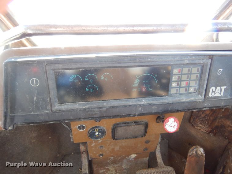 image for item MX9820 1995 Caterpillar 988F  wheel loader